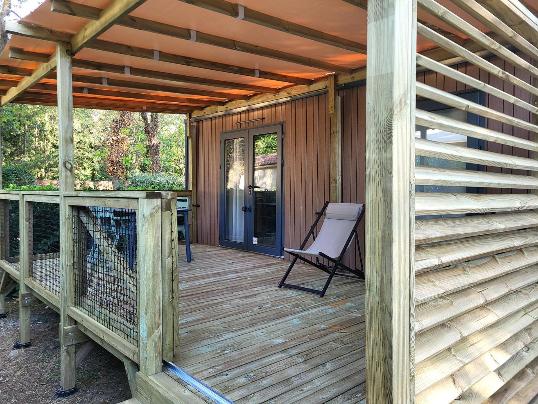 Camping Le Val De Cesse Mirepeisset 外观 照片