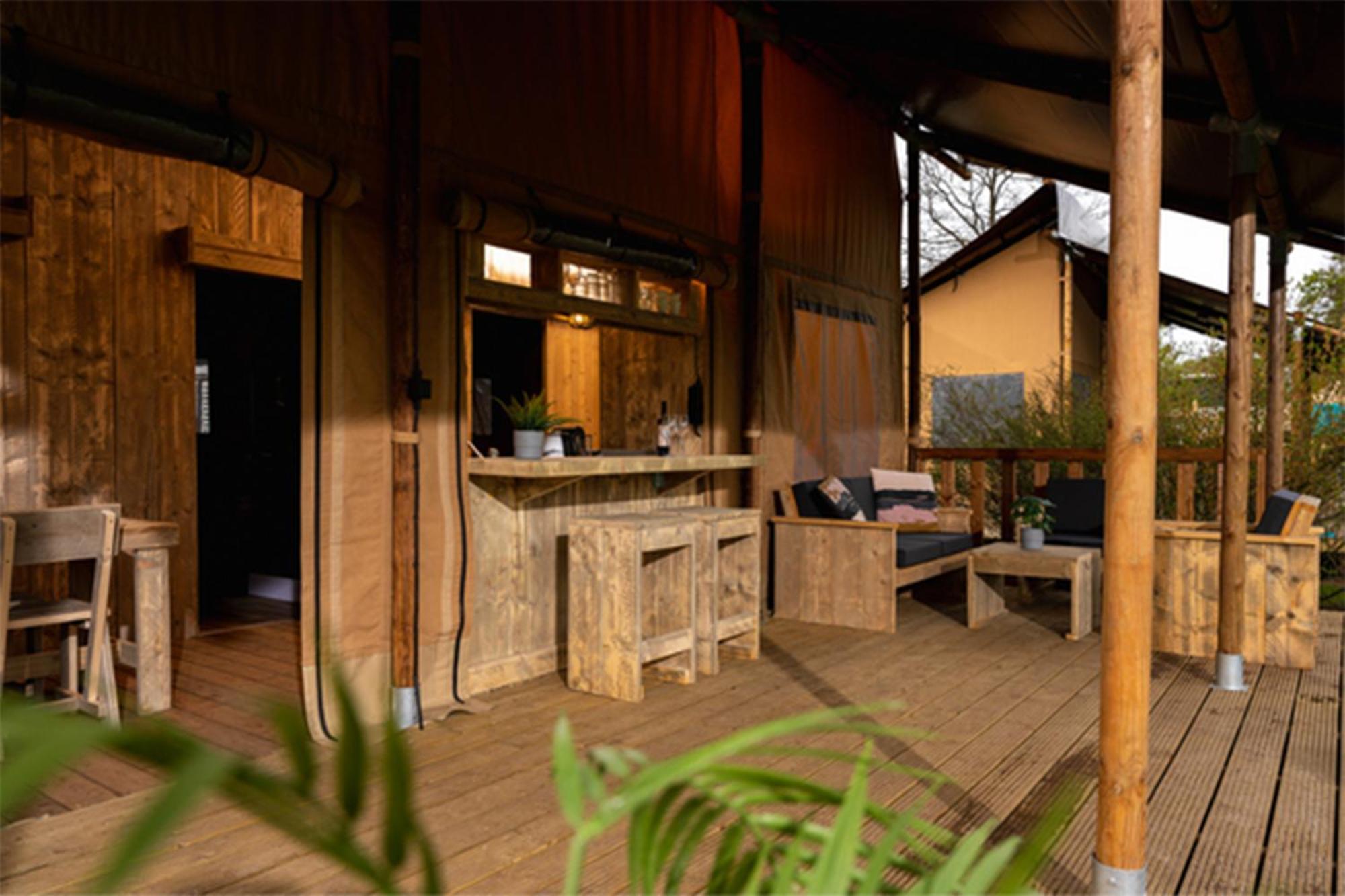 Camping Le Val De Cesse Mirepeisset 外观 照片