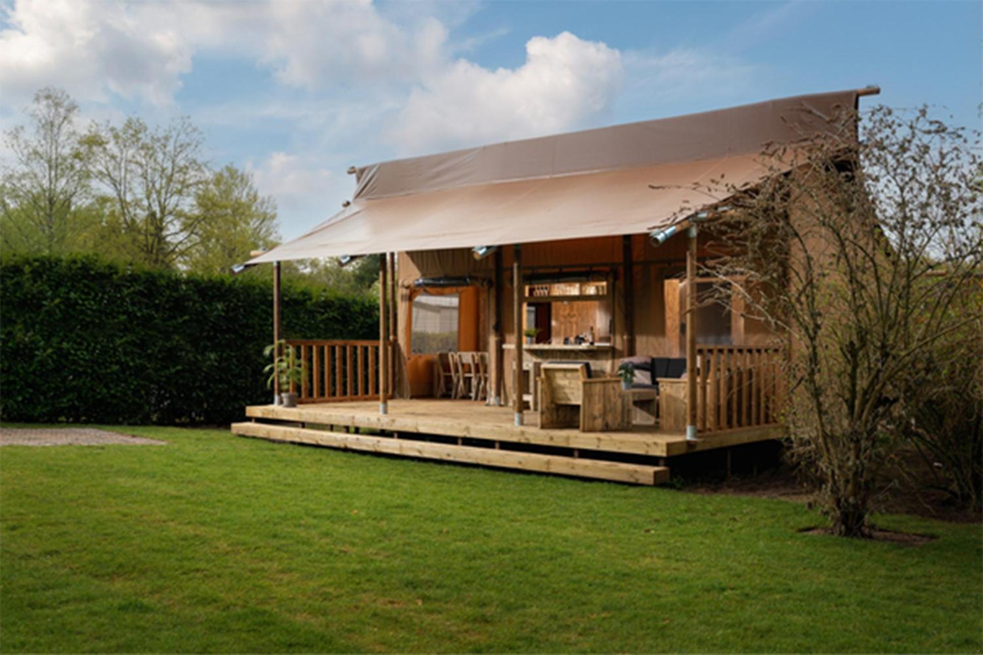 Camping Le Val De Cesse Mirepeisset 外观 照片